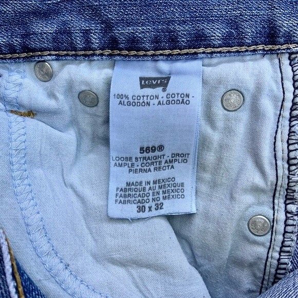 Levi’s 569 Loose Straight Cut Off Jean Shorts 30 - Picture 8 of 10